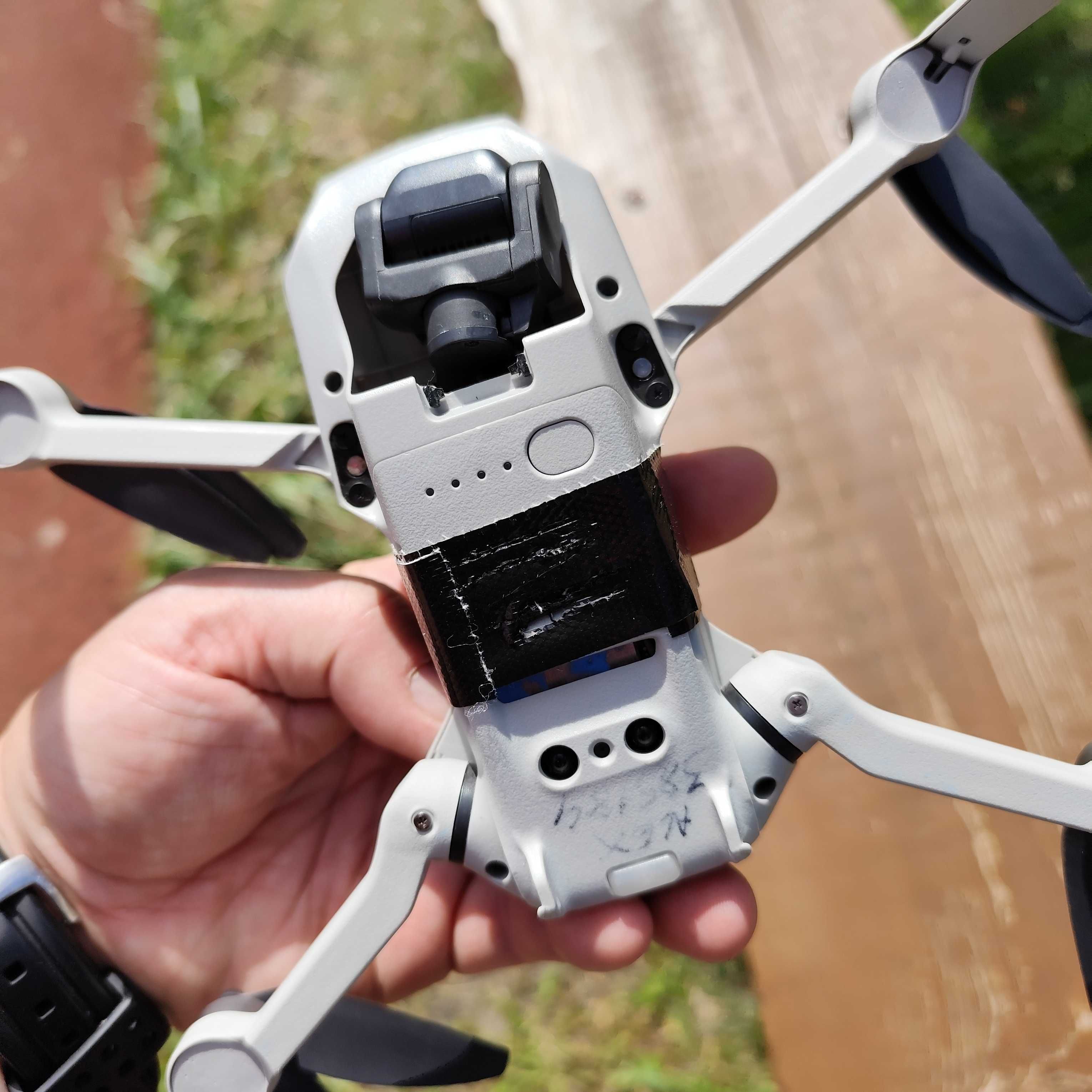 Dron DJI mini2 uszkodzony