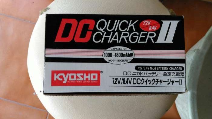 Carregador Quick charger kyosho para carro telecomandado