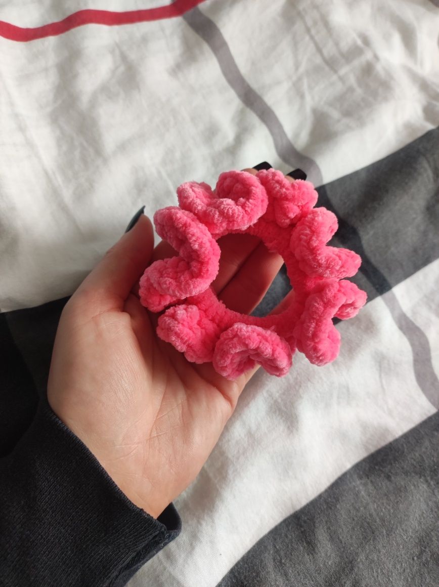 Nowa różowa gruba gumka do włosów crunchie