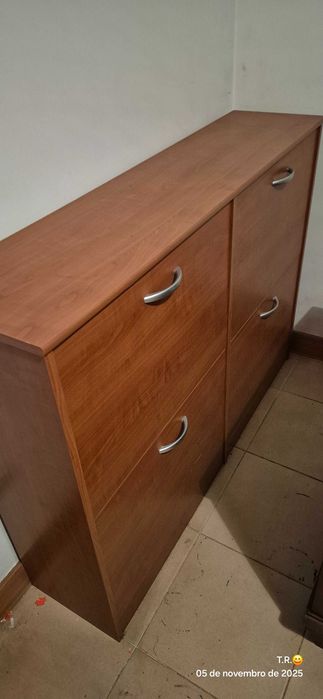 Móvel sapateira com 4 gavetas