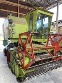 Комбайн Claas compact 30