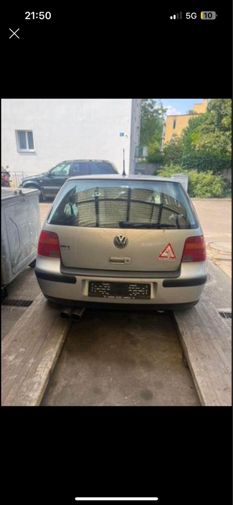 Golf 4 1.6SR 105cv 2002  PARA PECAS  motor impecável  !!