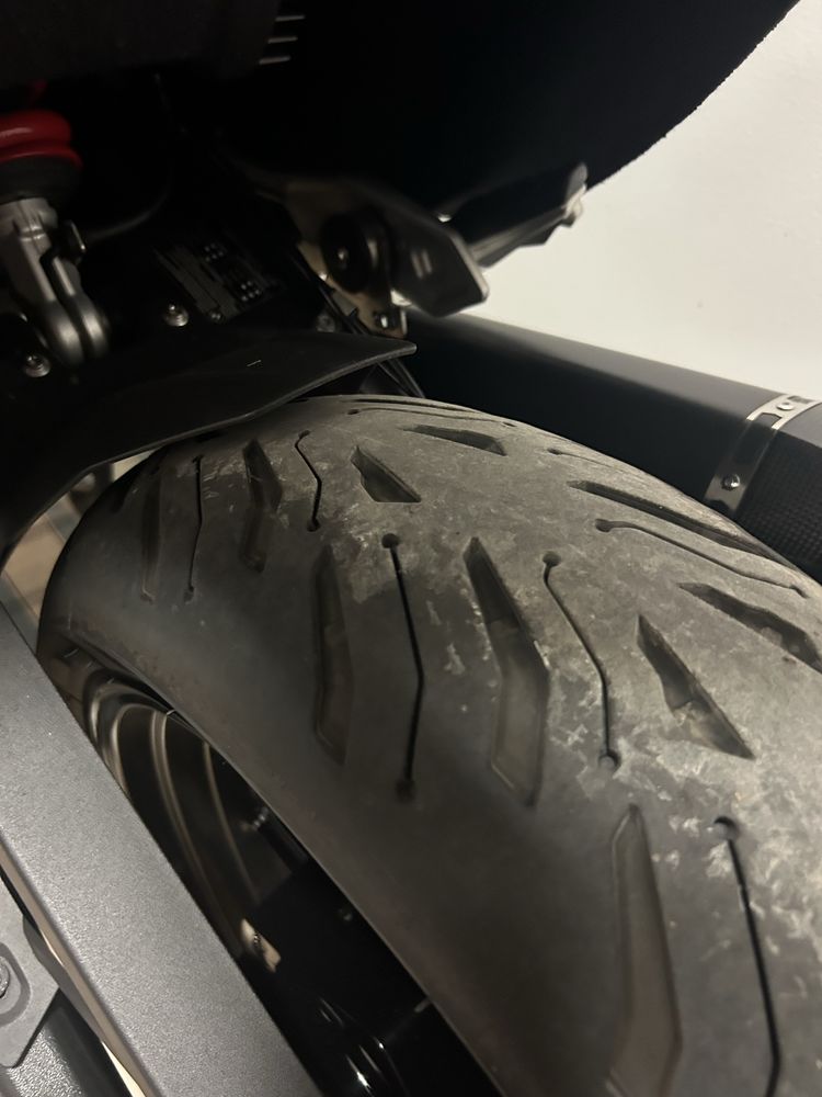 BMW F900R 2020 – Full Extras – 11.500 km – Como nova