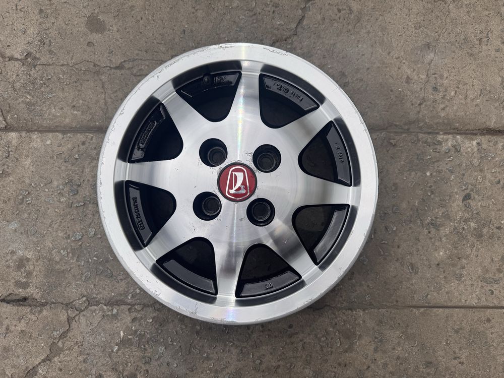 Легкосплавный диск O.Z. r13 4x98 ET-29 KBA42325 на ВАЗ/LADA 1 шт.