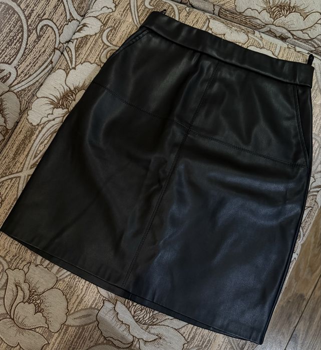 Спідниця шкіряна