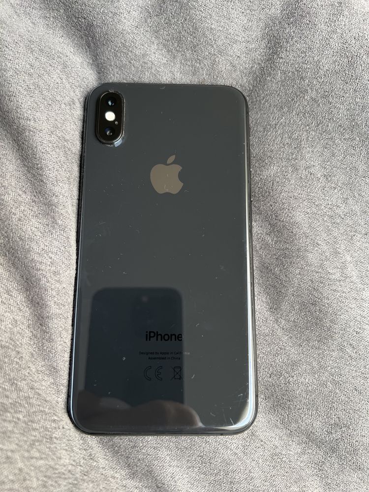 Iphone xs 64gb, sprawny, używany, bdb, gratis 2 x etui Apple