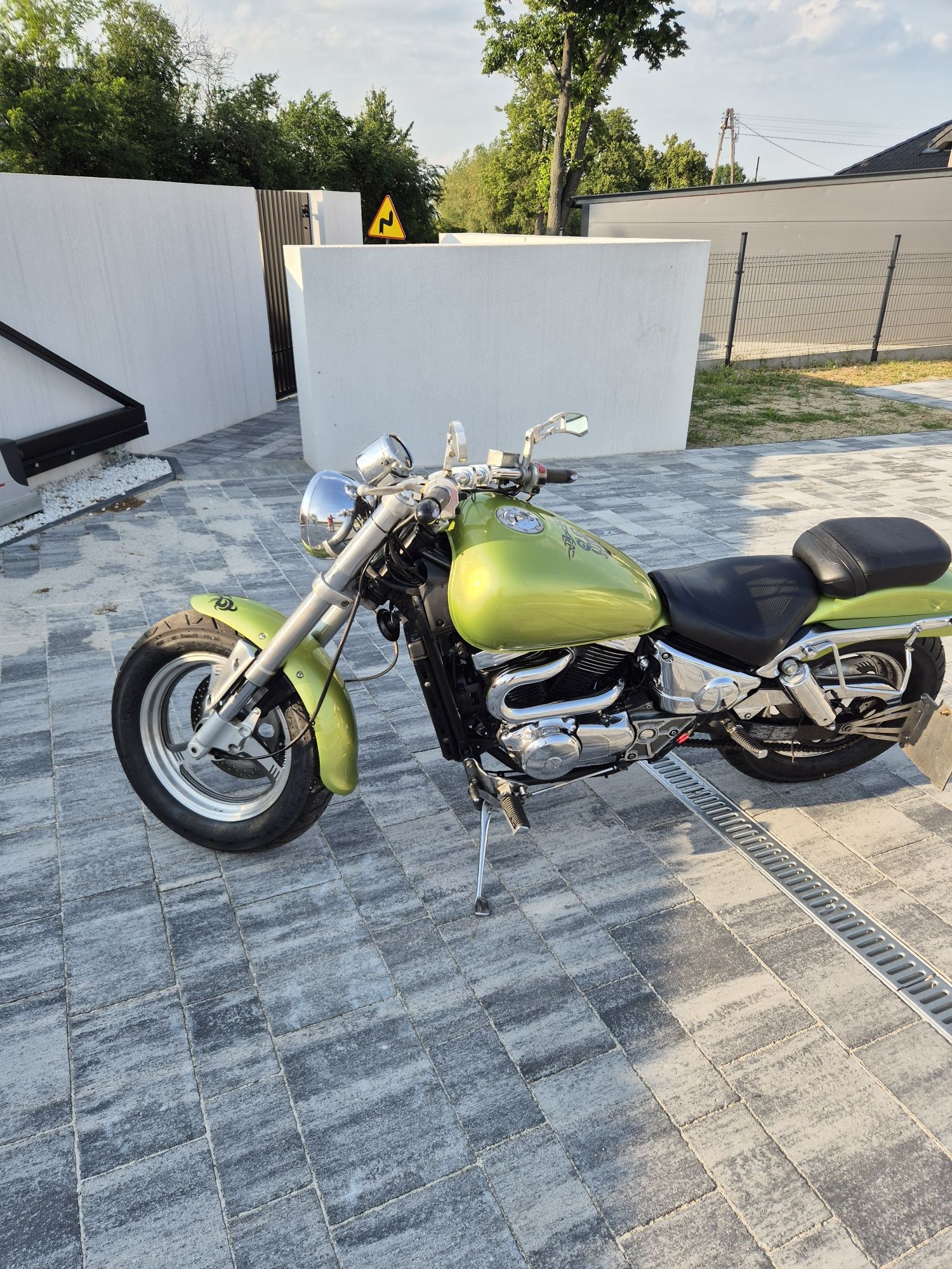 Suzuki vz800 marauder