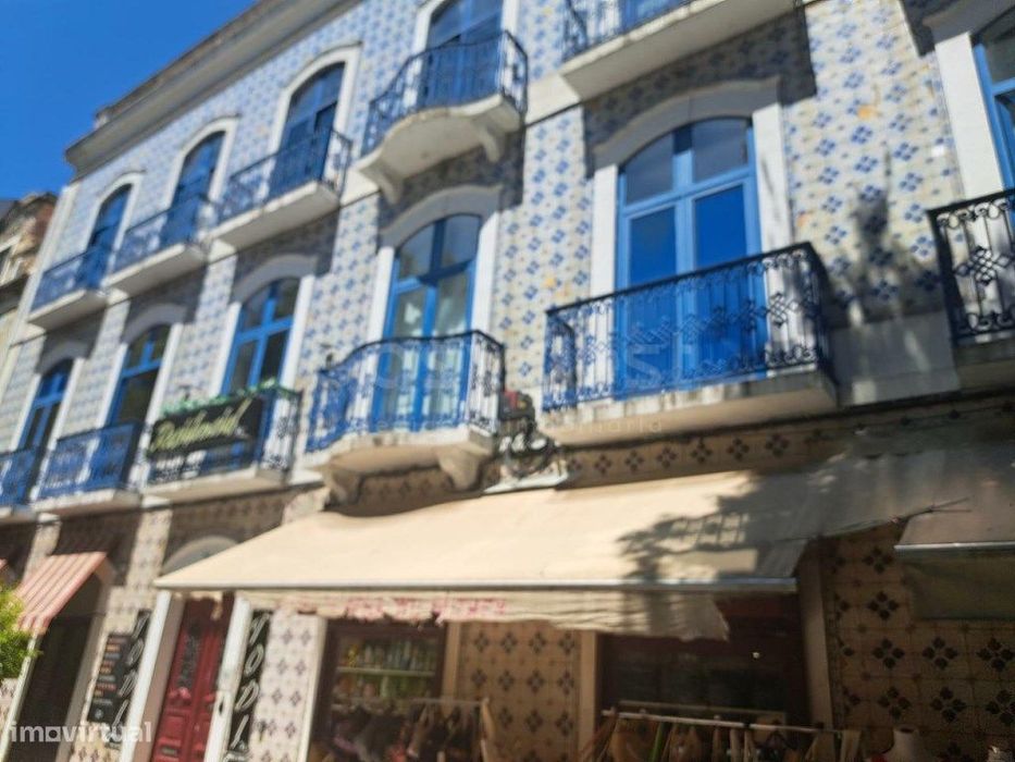 Residencial na Avenida Luisa Todi perto de zona histórica, zona com...