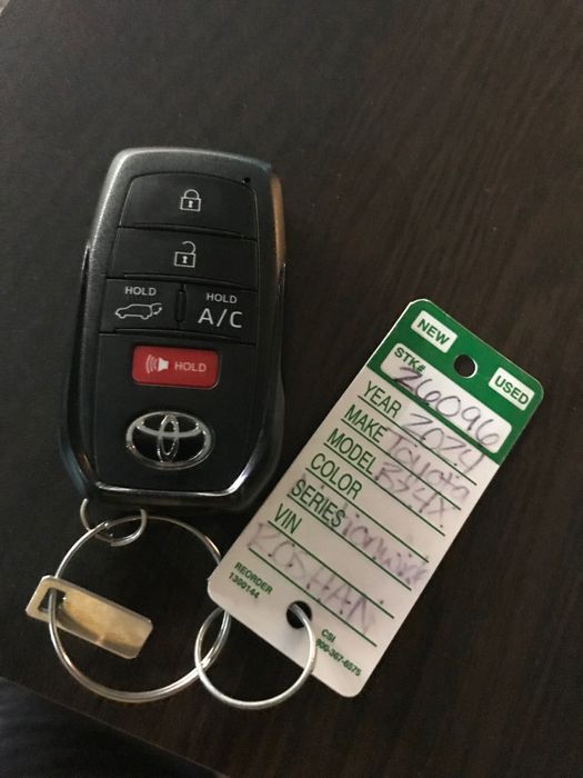 Toyota BZ4X 2024 (XLE) Japan AWD