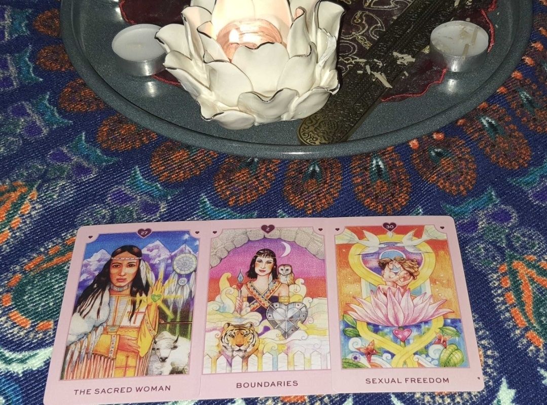 Karty True Love Tarot Oracle. Super prezent. Nowe w folii.