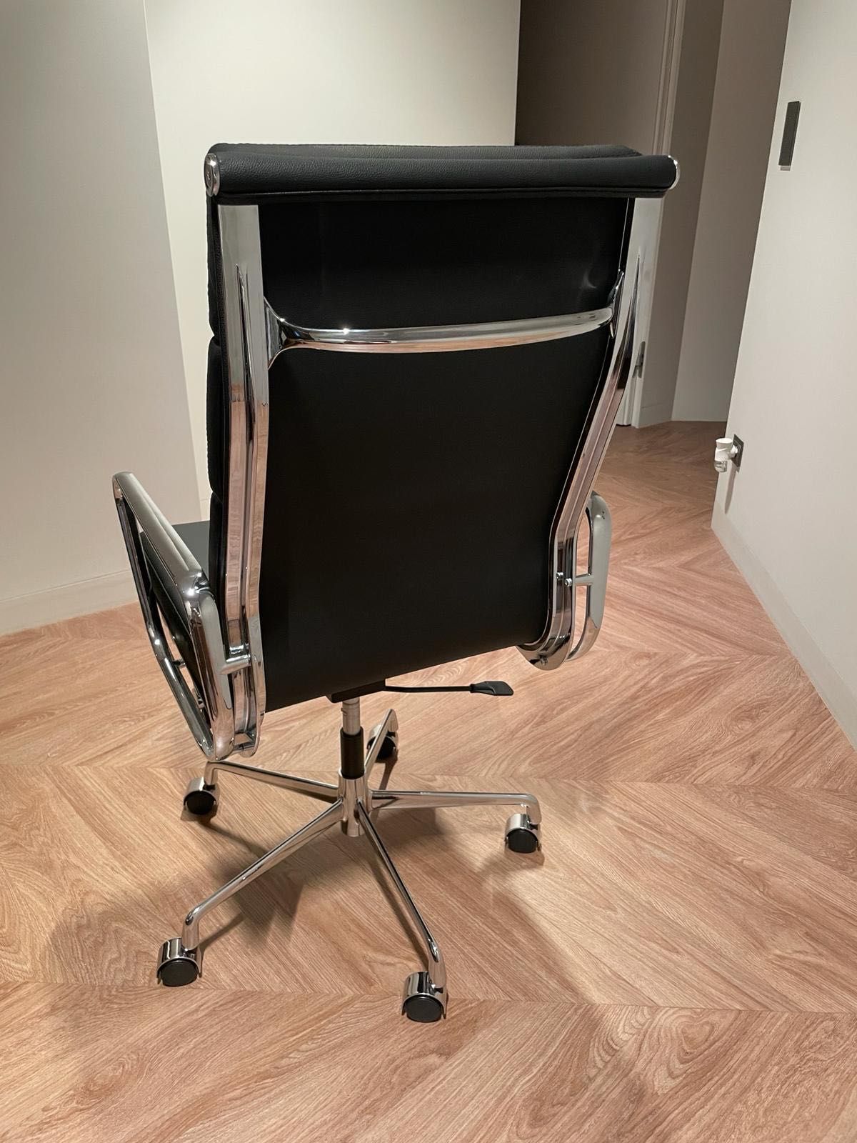 krzesło biurowe ze skóry licowej, stan idealny