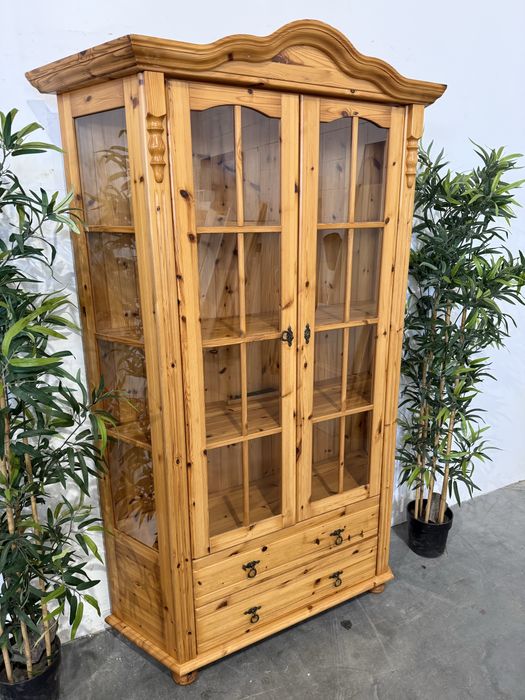 Piękna sosnowa witryna z oświetleniem szuflady super stan dowóz wysyłk