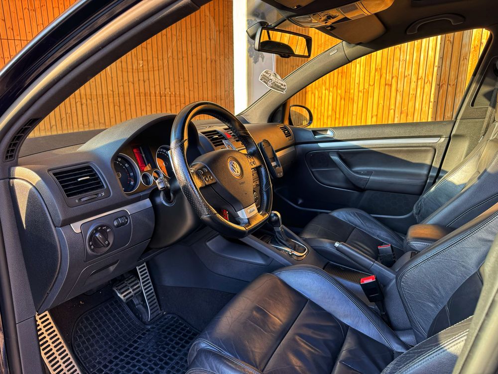 VW Golf V GTI 2.0 TFSI 200cv DSG - Desde 203€ Mês
