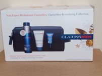 Coffret Clarines men composto por Bolsa e 3 produtos da marca selados