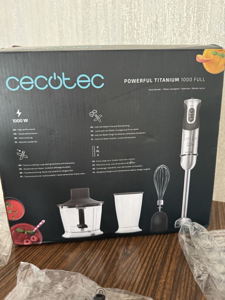 Продам блендер Cecotec