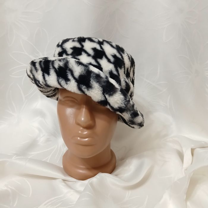 елегантна хутряна шапка капелюшок панама Primark на 55-56 см