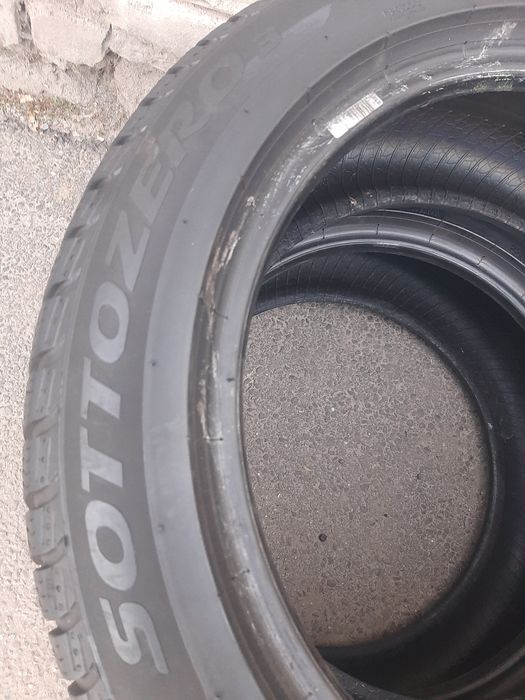 Шини б/у 225/50R17 Pirelli 2шт.зима.