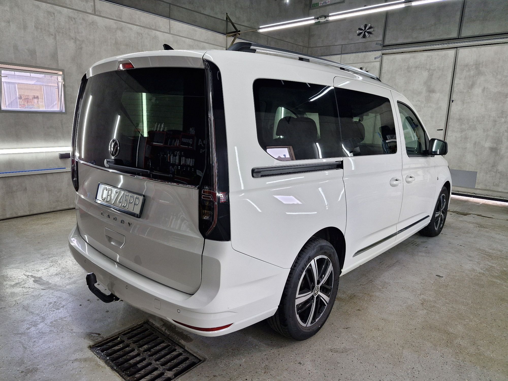Volkswagen Caddy 7 osobowy Polski Salon Jak nowy Prywatny Automat