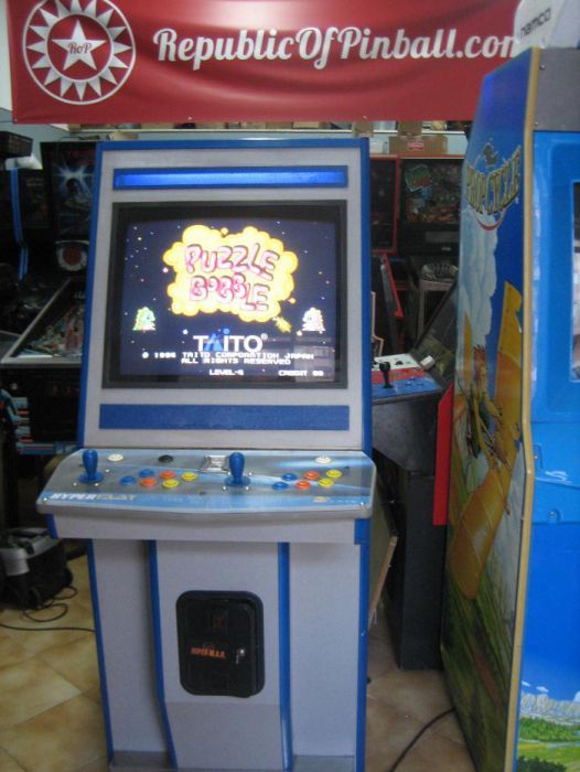 Troco Máquina Arcade com 645 jogos