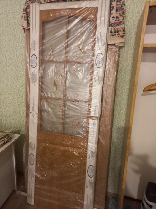 Двері в упаковці