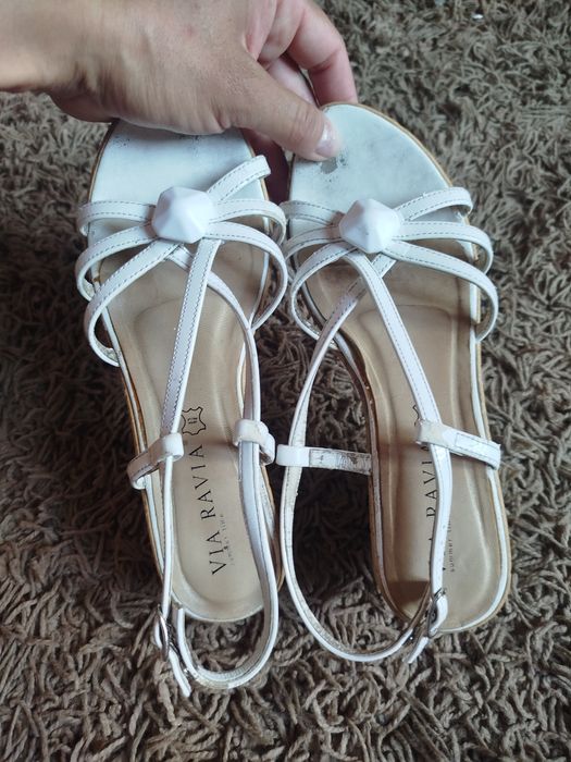 Oddam buty na koturnie 37