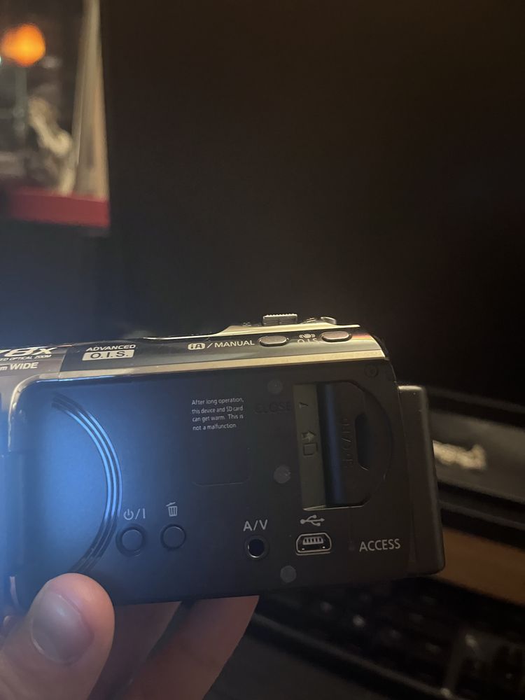 Kamera Vintage Panatsonic SDR S Cyfrowa zoom podobna do kamerek sony