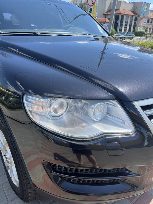 Офіційний Volkswagen Touareg з газом