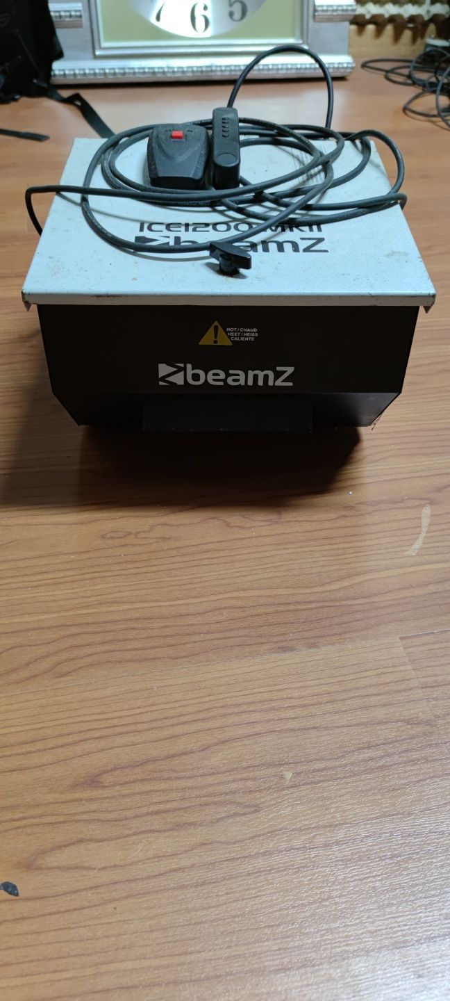 Máquina fumo rastreio beamz