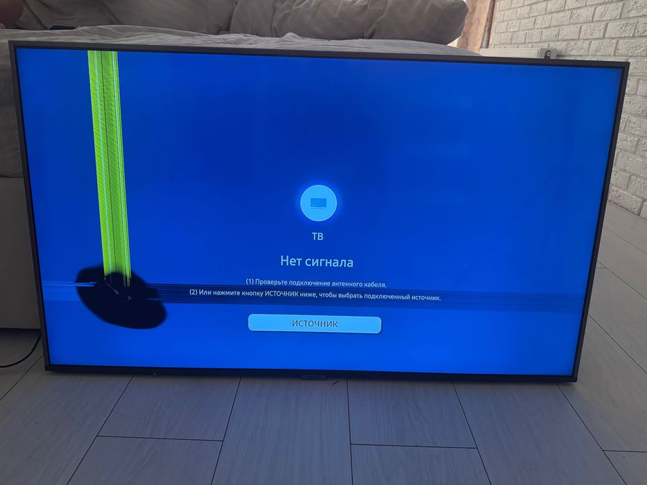 Телевизор Samsung UE43TU7100U поврежден