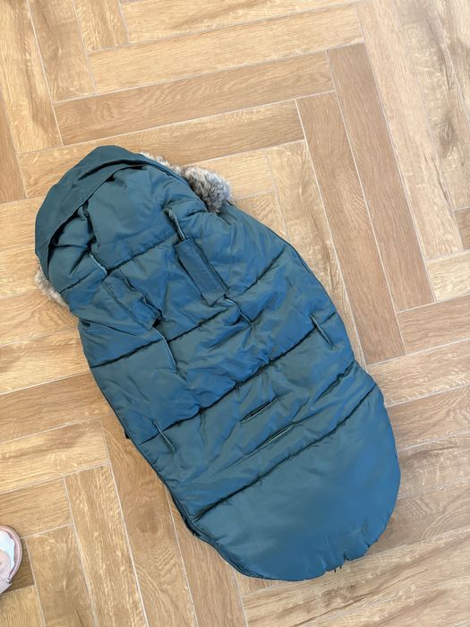 Spiworek do wozka butelkowa zielen z futerkiem