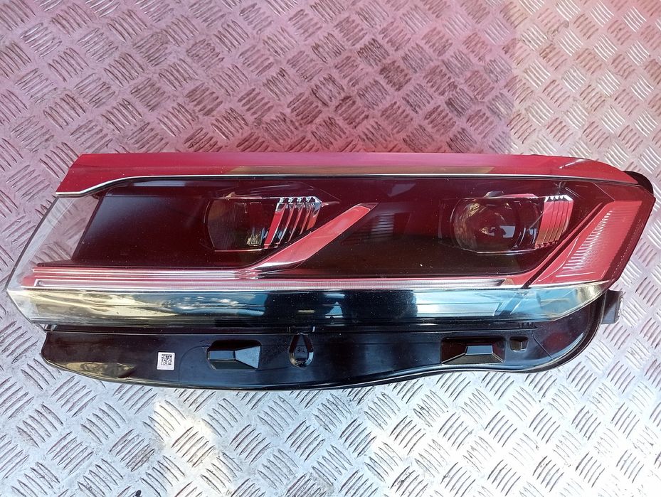 Фара ліва Touareg CR фари Фары левая Туарег СР таурег ЦР левие туарег