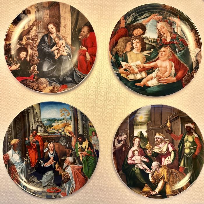 Pratos ‘Festa de Natal’ da Vista Alegre.