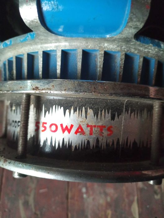 Динамік під сам буфер 550 ват