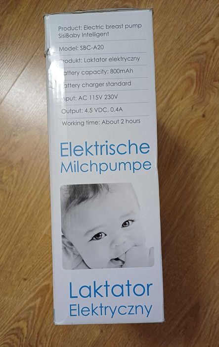 Laktator SISI BABY w komplecie z butelkami do karmienia