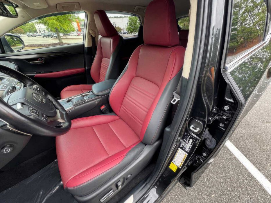 Lexus NX 300h      2021