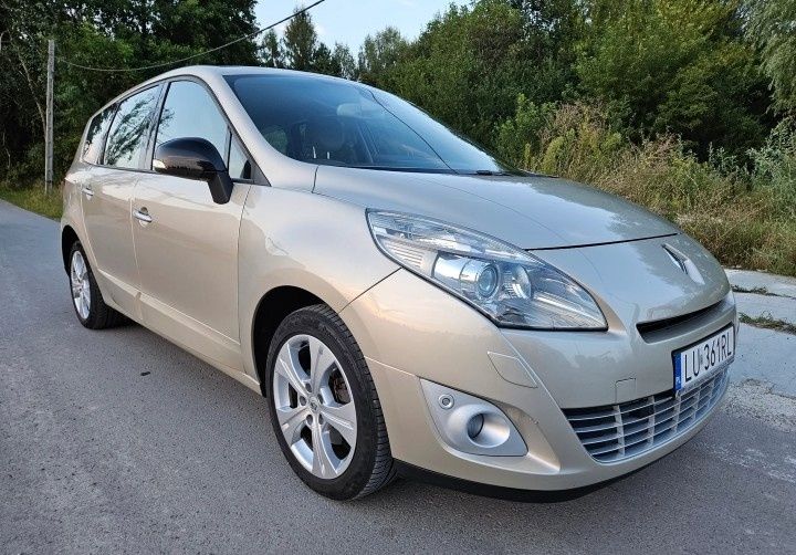 Renault Grand Scénic 2012
