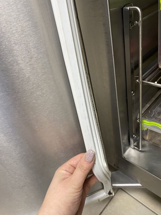 Ущільнювач до холодильника, стола, пром холодильник