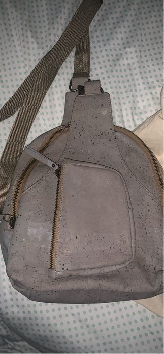 Mochila Trekking em Cortiça cinza