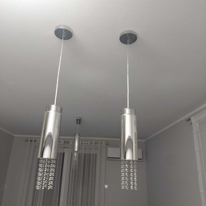 Lampy wiszące do salonu, jadalni