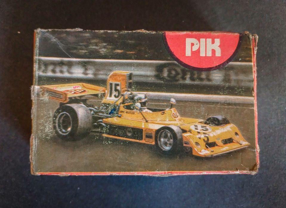 Mini puzzle z PRL - 48 elementów