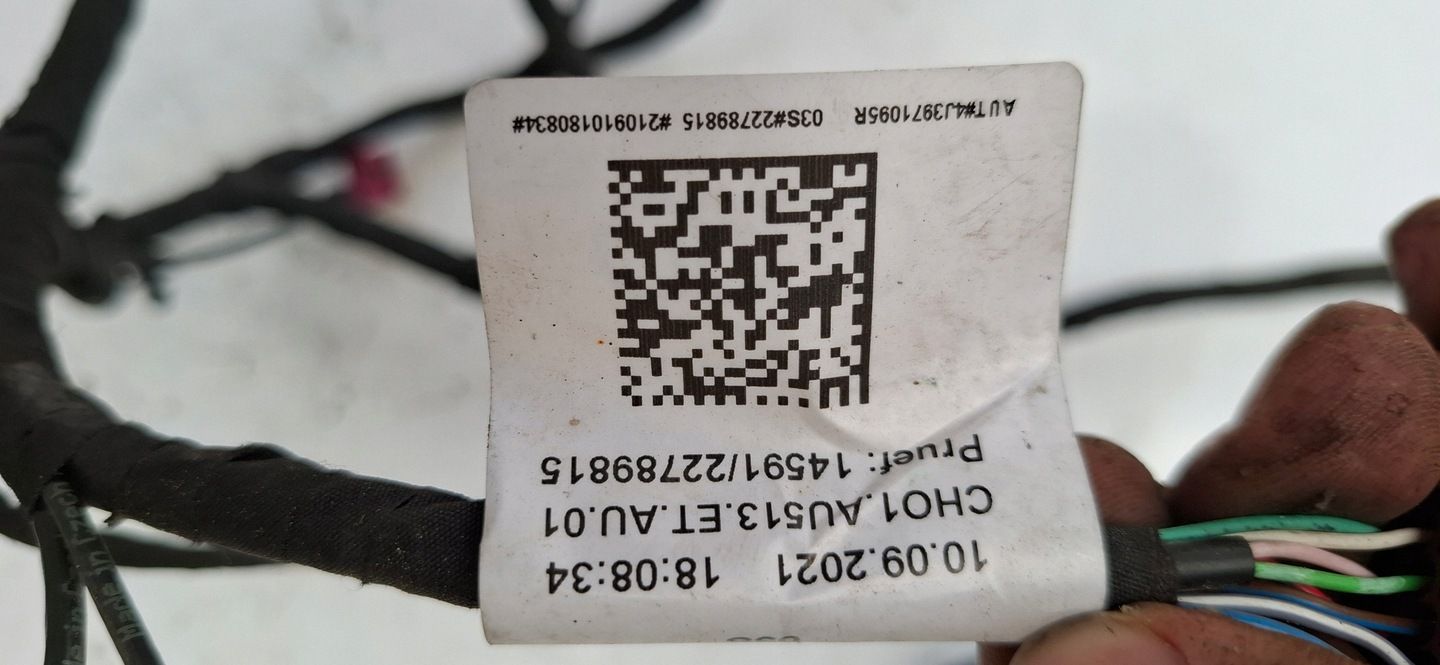AUDI E-TRON GT RS wiązka instalacja zderzaka przód pod 6pdc 4J3971095R