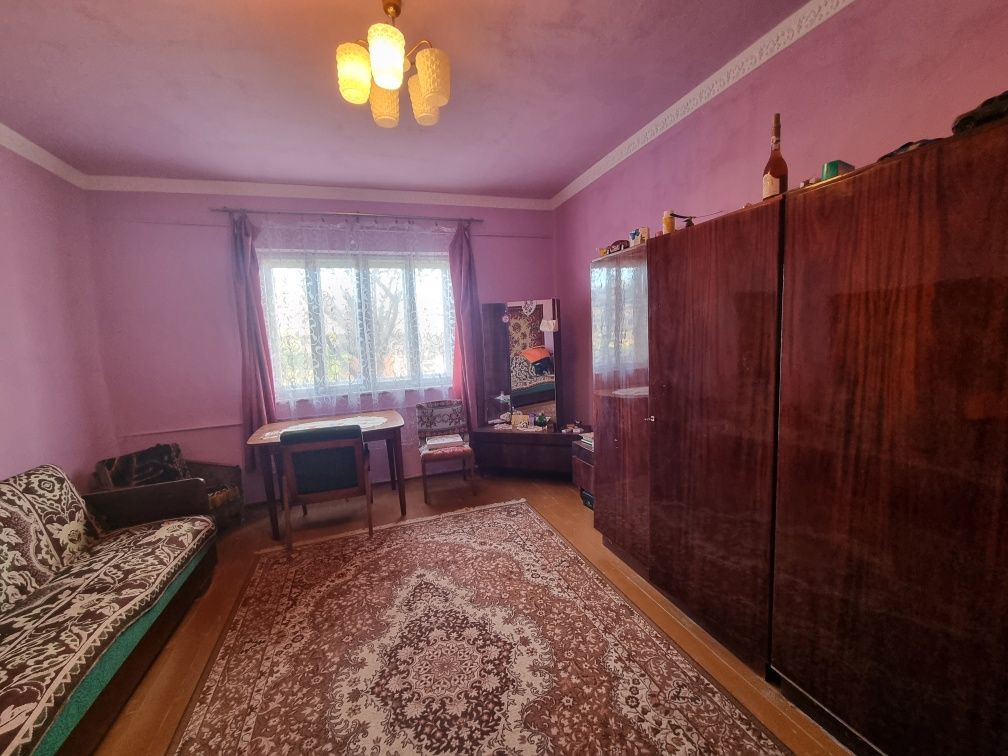 Будинок в Закарпатті,будинок в гарному селі.