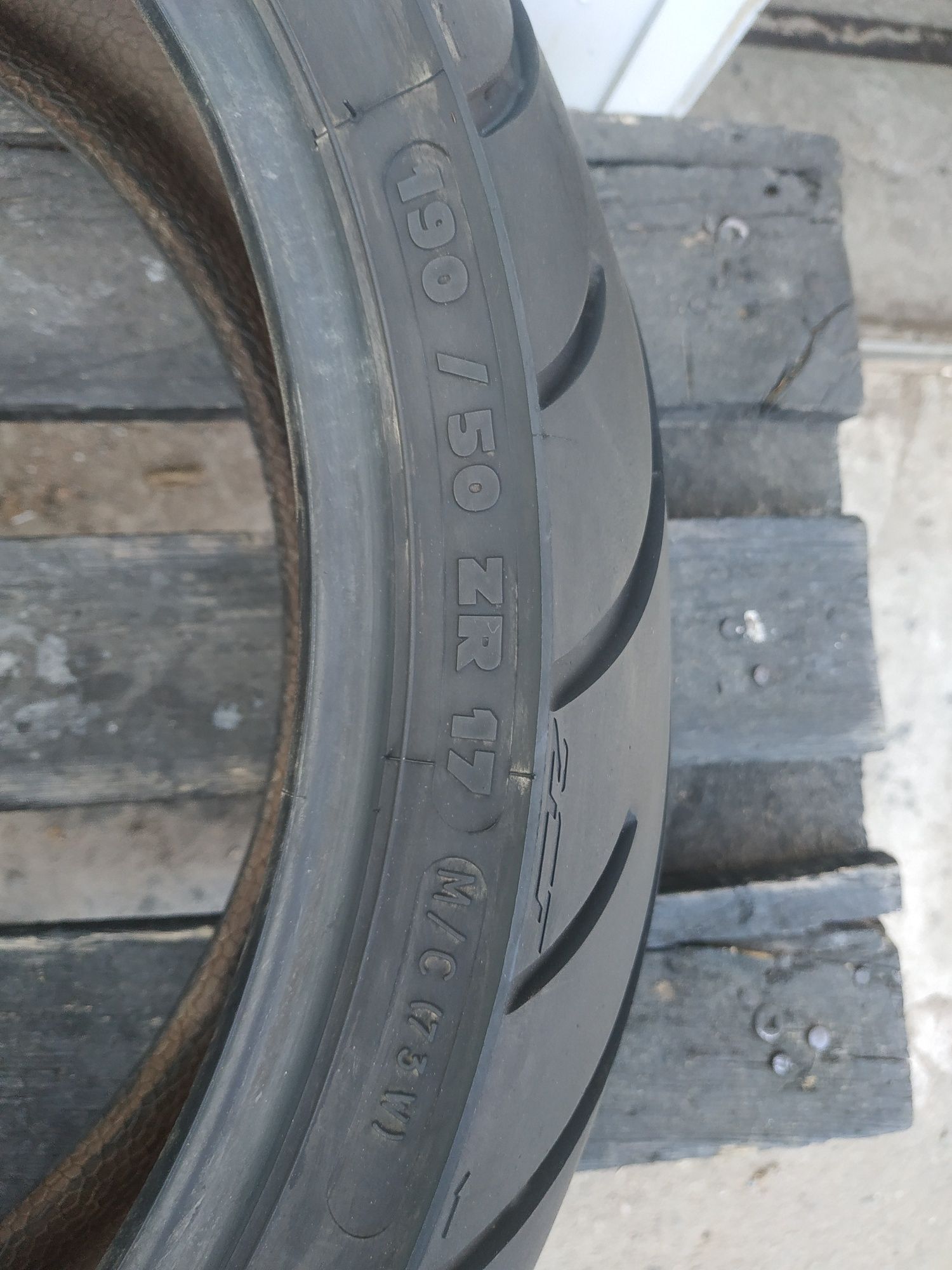 Мотошина 190/50 ZR 17 Michelin radial