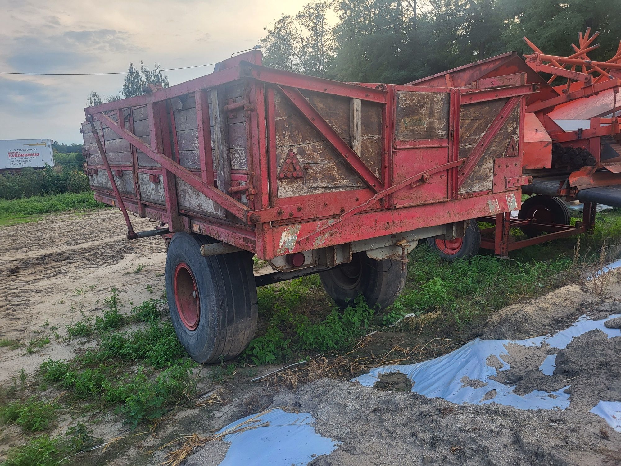 przyczepa Skorupowa tandem wywrotka 4-5ton do tyłu d47