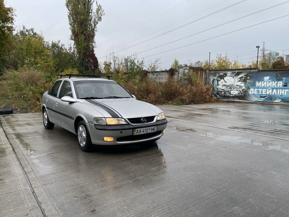 Продам хороший автомобиль полностью на ходу