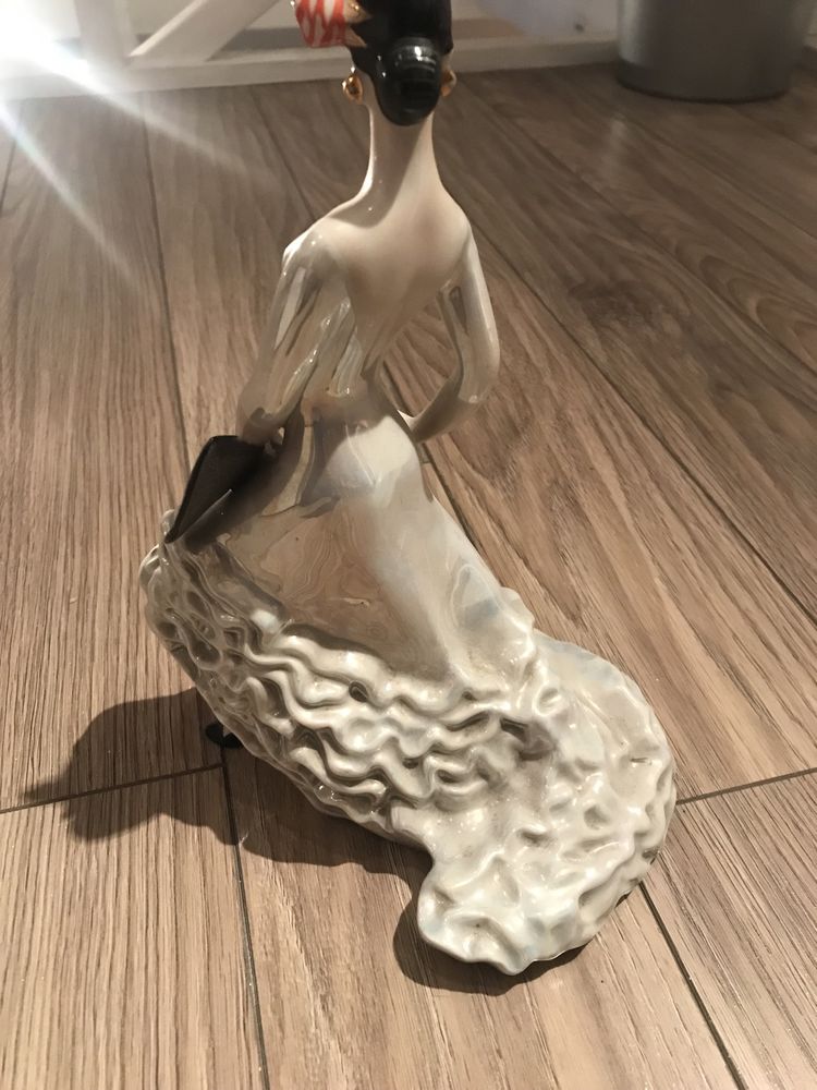 Figurka ceramiczna porcelana baletnica sygnowana