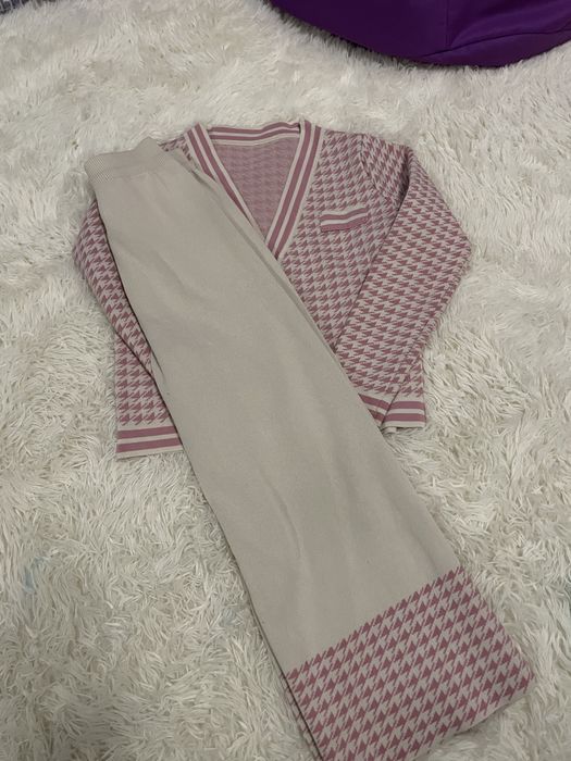 Костюм для дівчинки