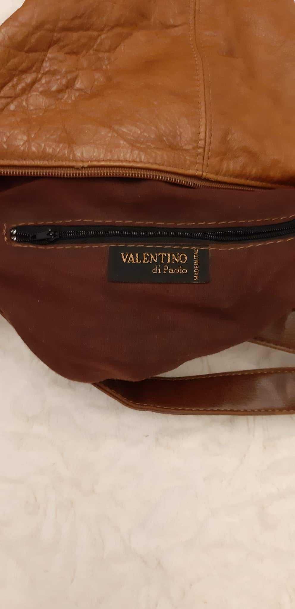 Mochila  de pele castanha.Valentino