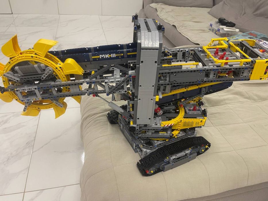 Лего, роторний екскаватор