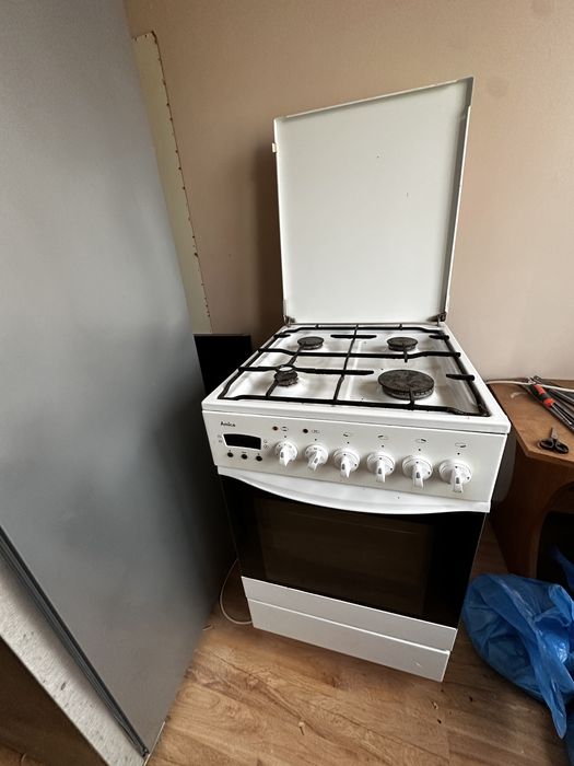 Kuchenka gazowa z piekarnikiem Amica